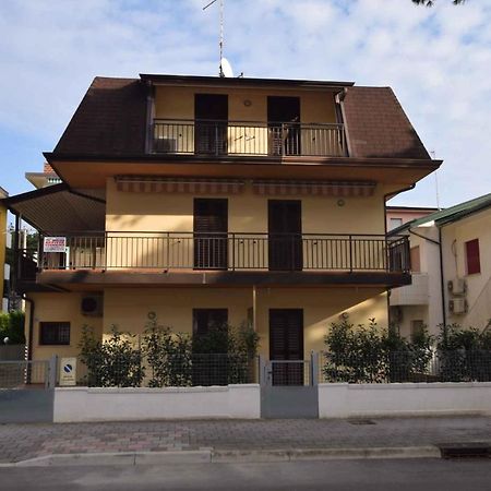 Apartments In Lignano Sabbiadoro 39726 Dış mekan fotoğraf
